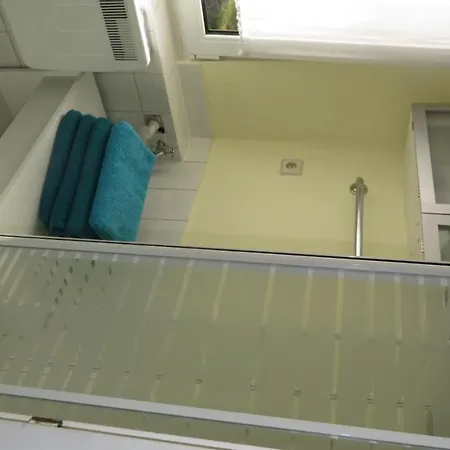 Kastavengrund - Ferienhaeuser Mit Kamin לישן