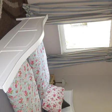 Kastavengrund - Ferienhaeuser Mit Kamin בית נופש